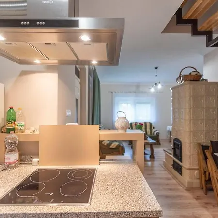 Cedrus Nyaralohaz, Gyoparosfuerdo * オロシュハーザ