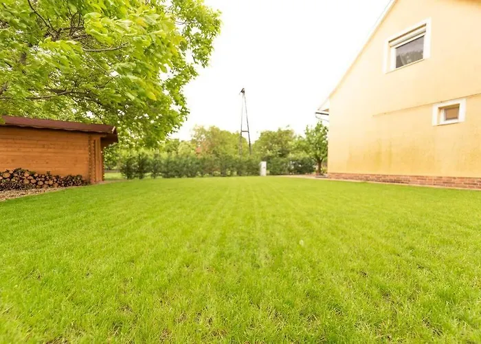 別荘 Cedrus Nyaralohaz, Gyoparosfuerdo オロシュハーザ